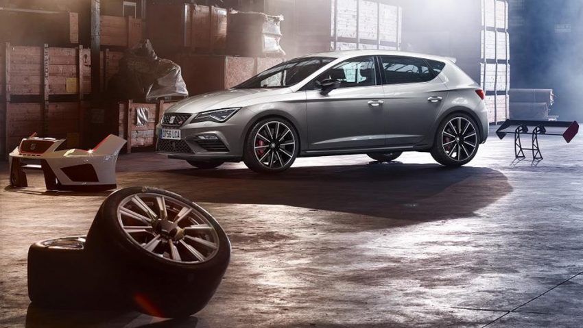 SEAT Leon Cupra 300 - silver